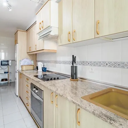 Lcr4- Large 3 Bed Close To Beaches * Marbella
