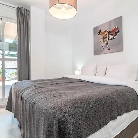 Appartamento Lcr4 - Large 3-bedroom Near *